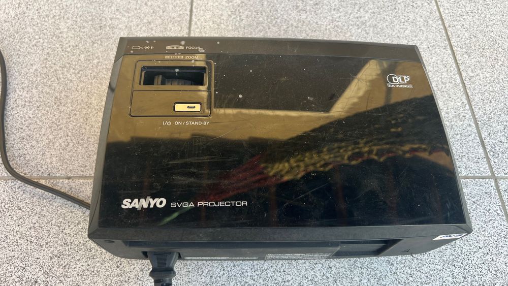 Продам проектор SANYO