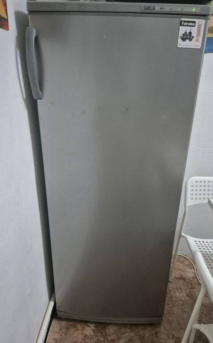 Продам морозильник