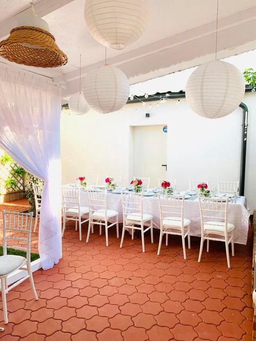 Logistică evenimente – mese, scaune, veselă, corturi (30–130 pers.)