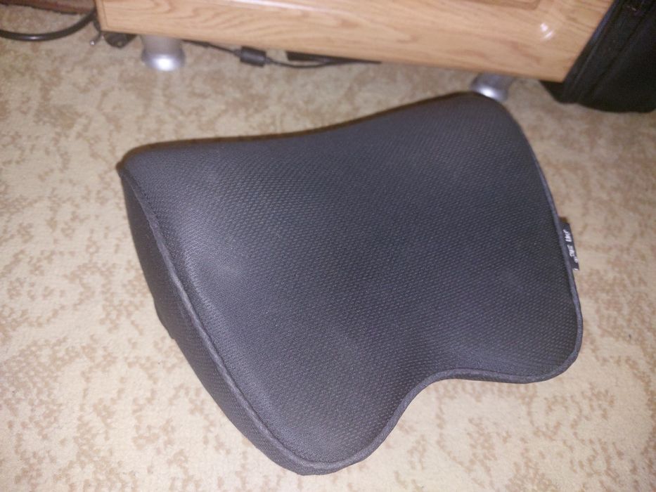 Подголовник продам на Гольф 4