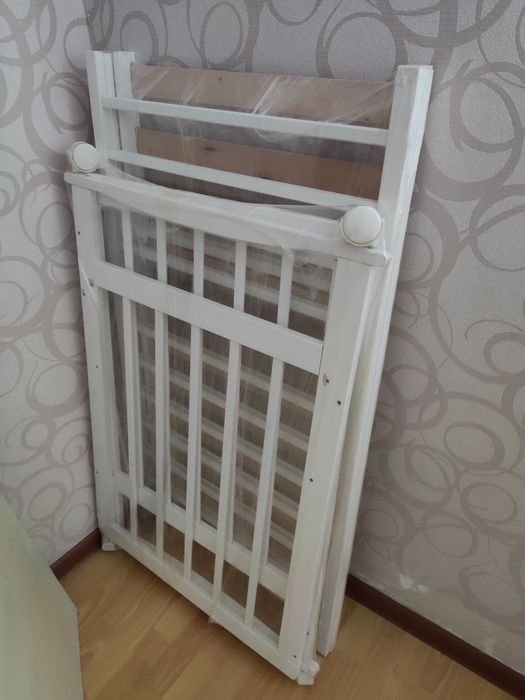 продается вентилятор, детская кровать, манеж с матрасом
