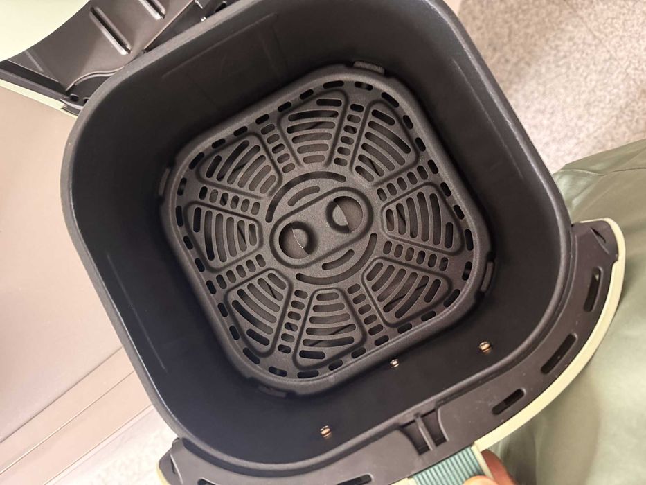 Airfryer COSORI stare foarte bună