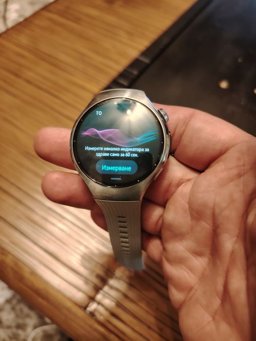 Huwwei watch 5  като нов !