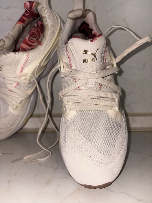 Обувки Puma.