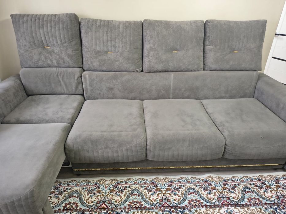 Диван в хорошем состоянии