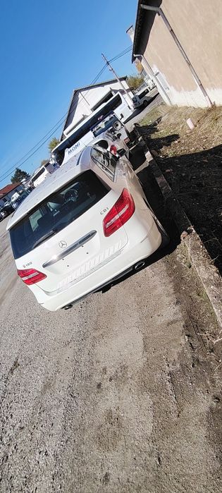 Mercedes-Benz B, Мерцедес Б180 на части!