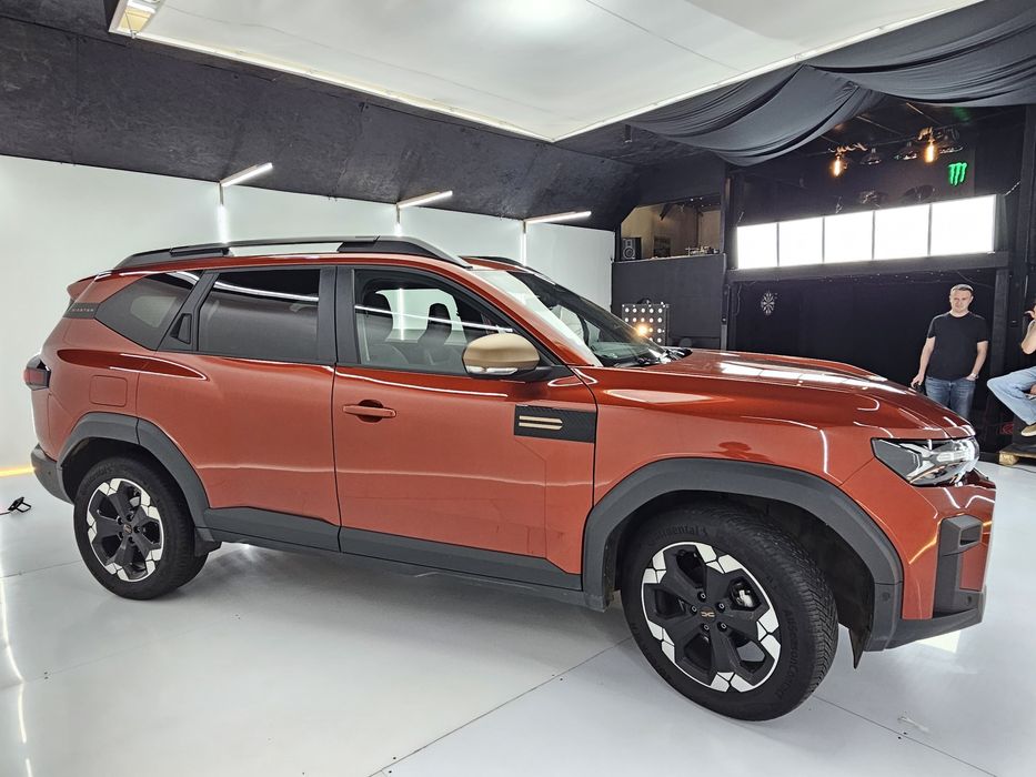 Dacia Bigster 4x4 mild-hybrid cu posibilitate de predare leasing