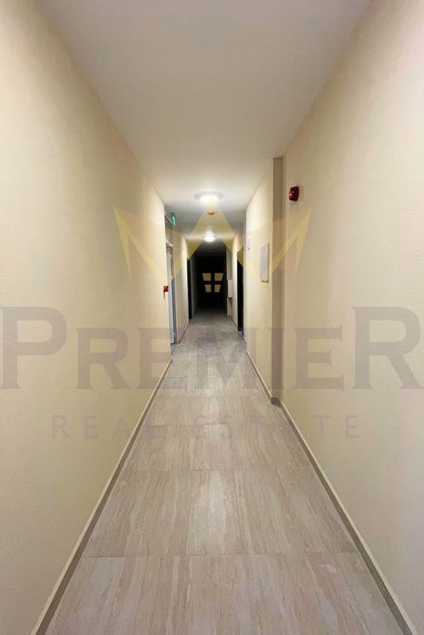 Продава се Двустаен апартамент в Бургас, Славейков - 71 кв.м за 862 €/кв.м - Снимка #1
