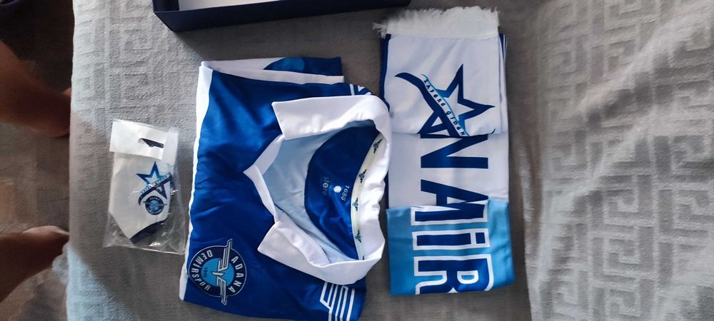 чисто нова футболна тениска и шал на Adana Demirspor-2XL