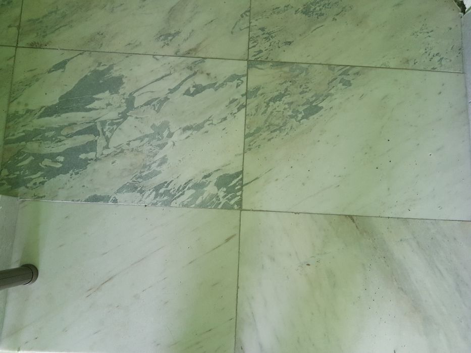 продавам мрамор 40Х60см, 3 см дебелина