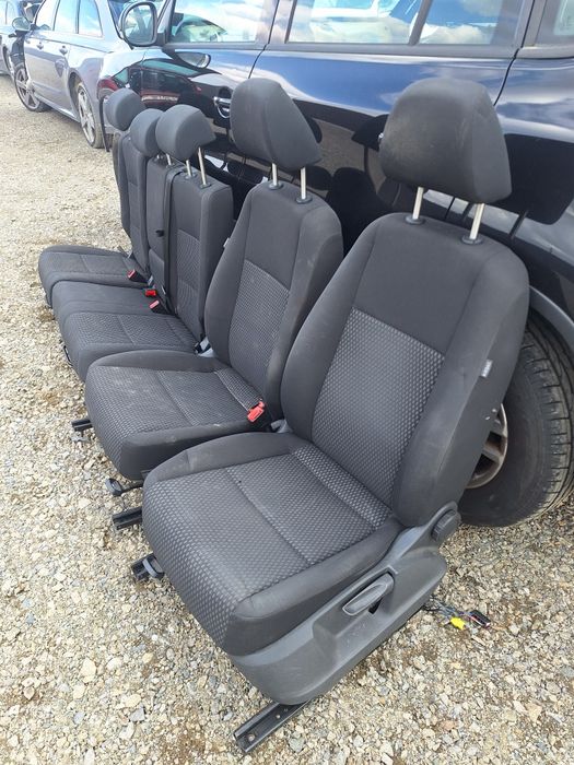 Scaune VW Tiguan stofa cu încălzire scaune fata.