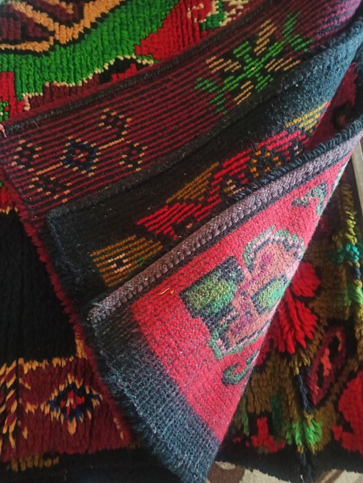 Ръчно тъкани автентични китеници