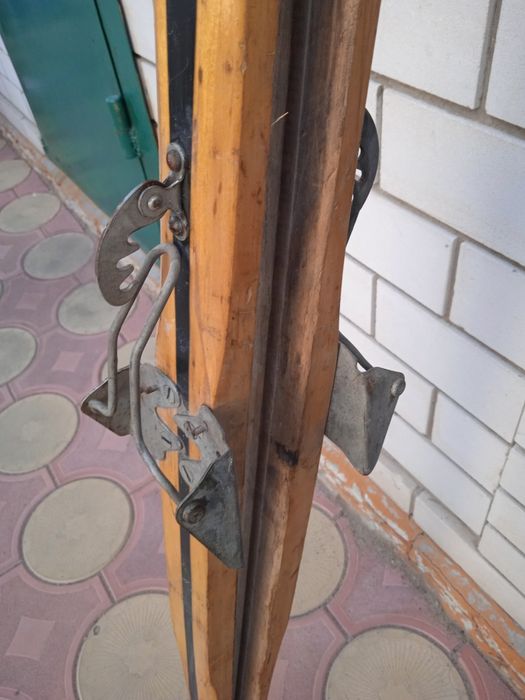 Продам лыжи СССР