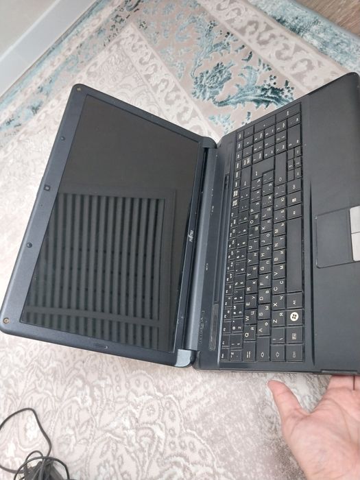 Продам Ноутбук Fujitsu AH530