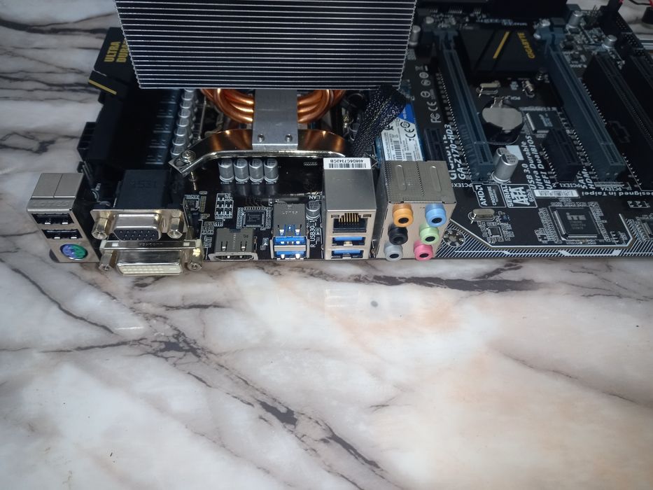 Дънна платка GIGABYTE GA-Z170X-UD3+ Intel®  i7-6700K+16gb+ssd lga 1151