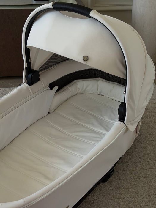 Продаю люльку от коляски Cybex 2 в 1