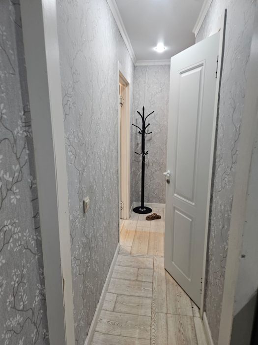 Продется 1 ком кв парковая 13а