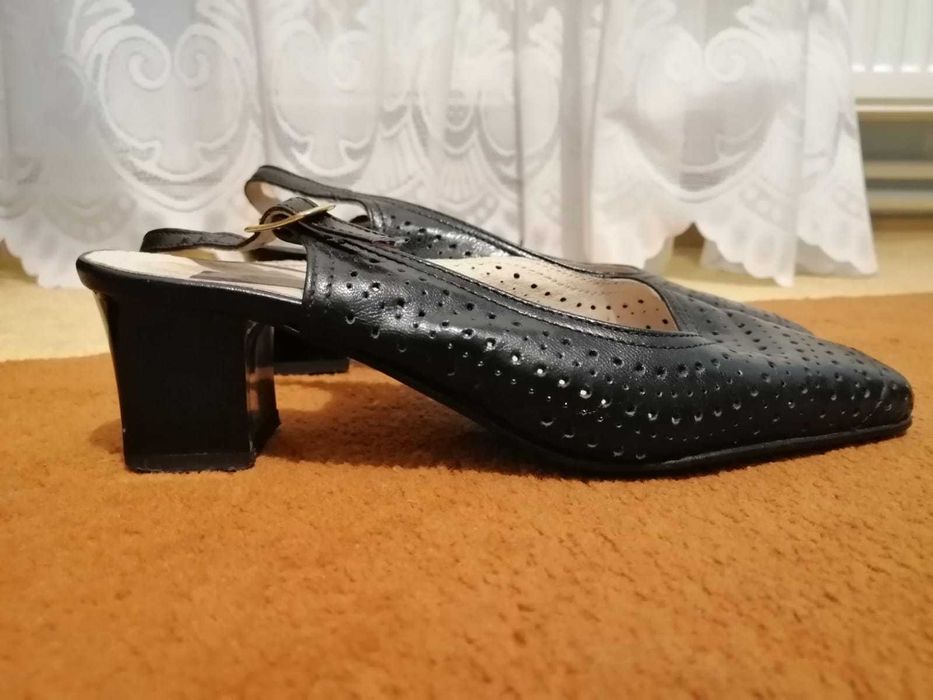 Pantofi damă, din piele, cu baretă, mărimea 35