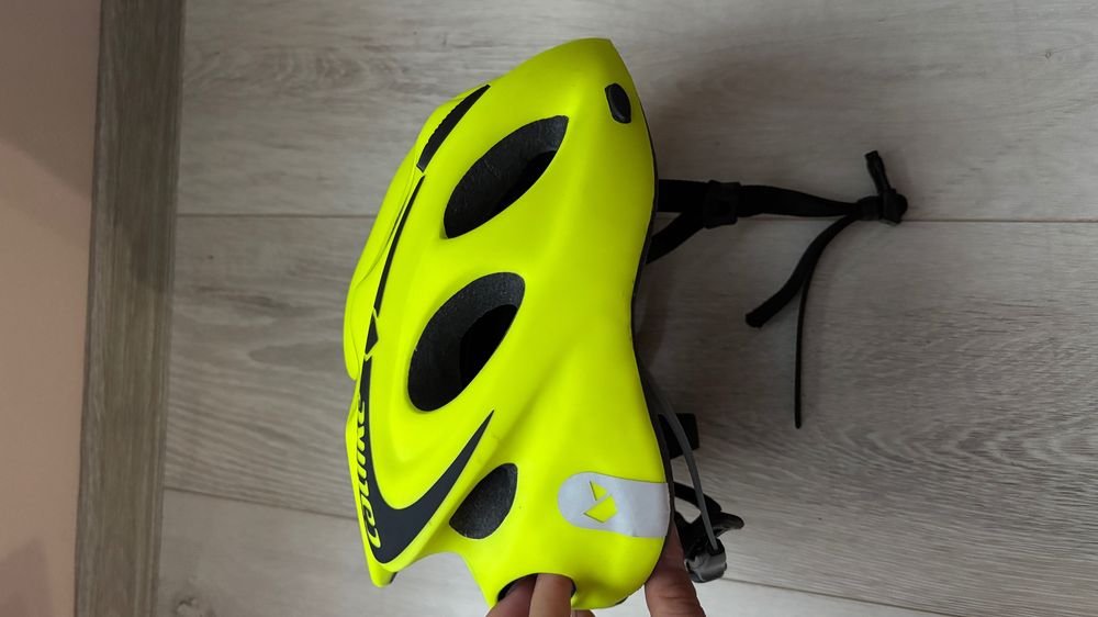 Каска за колело (шосейна)