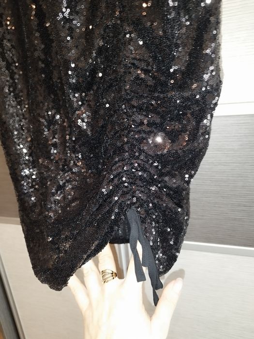 Рокля с пайети Boohoo