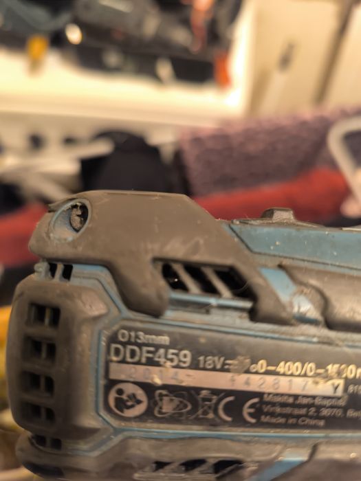 Vând /schimb Filetanta Makita fara baterii