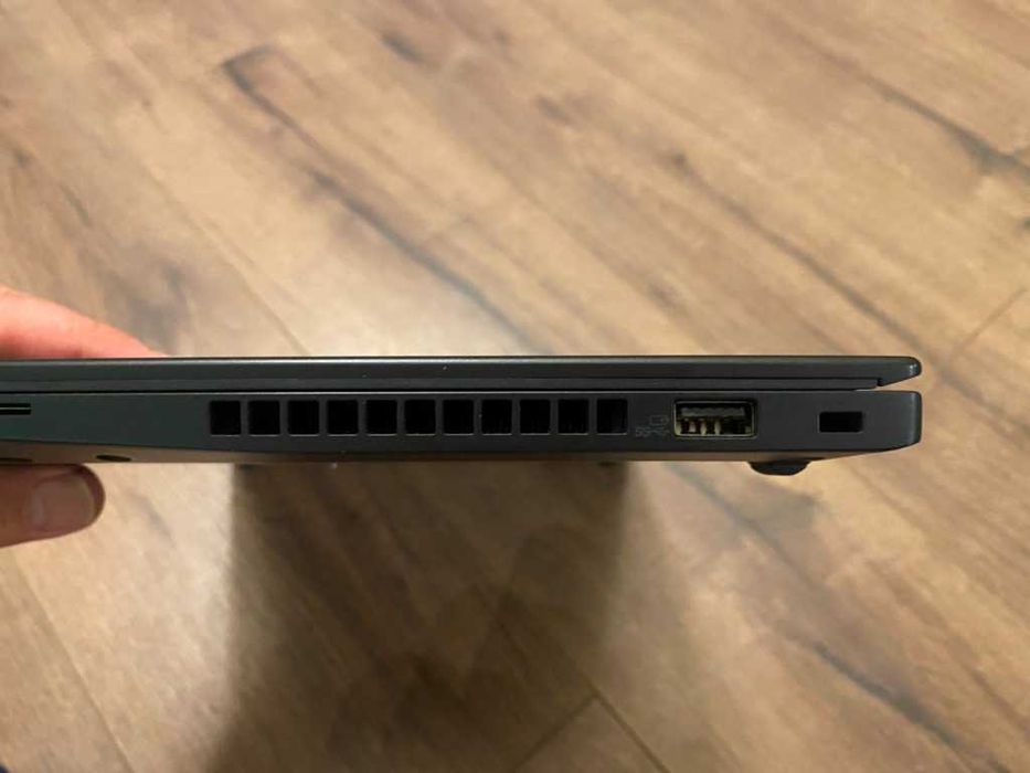 Лаптоп LENOVO THINKPAD T490s i5-8365U, 16GB, 256GB NVME, 14" FHD