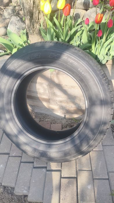 Bridgestone Dueler H/T 684II.
