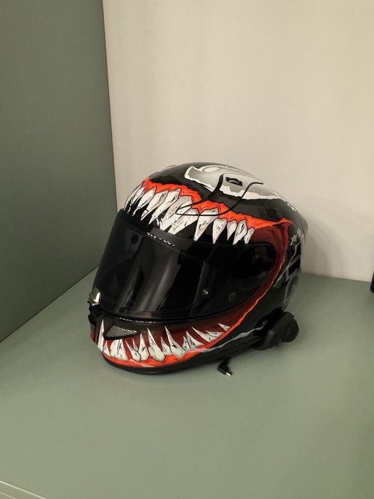 Casca HJC RPHA 11 Venom cu intercom Sena
