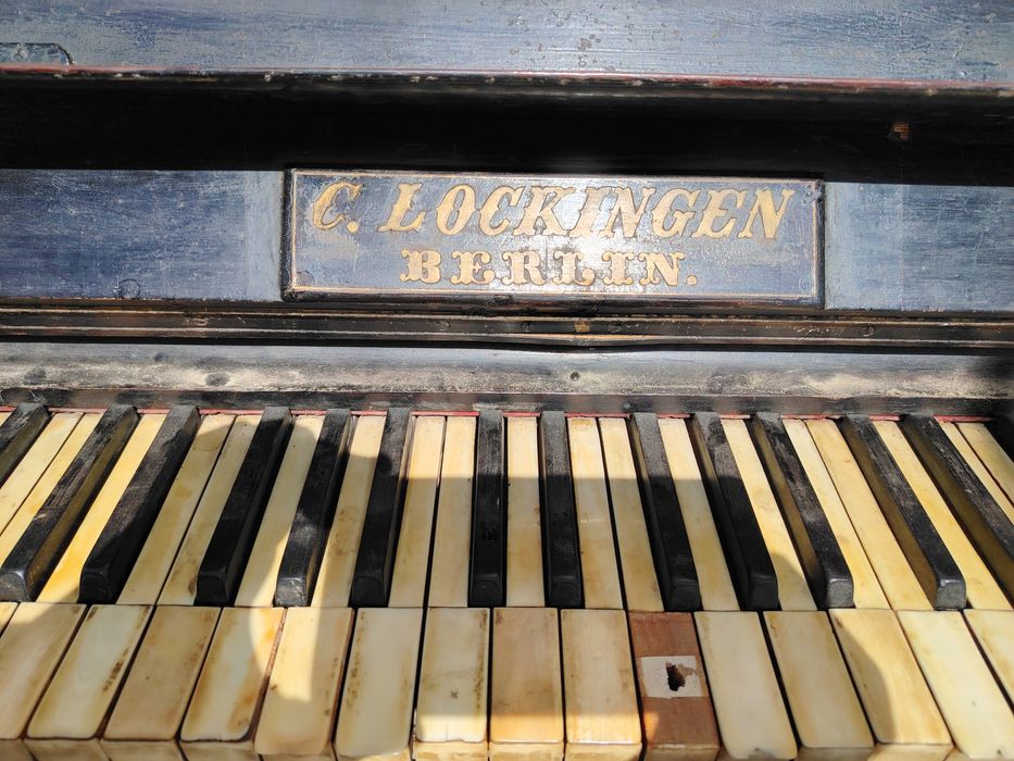 Пианино18.01.25.. антиквариат,старинное 1870 год,для музеев,коллекцион
