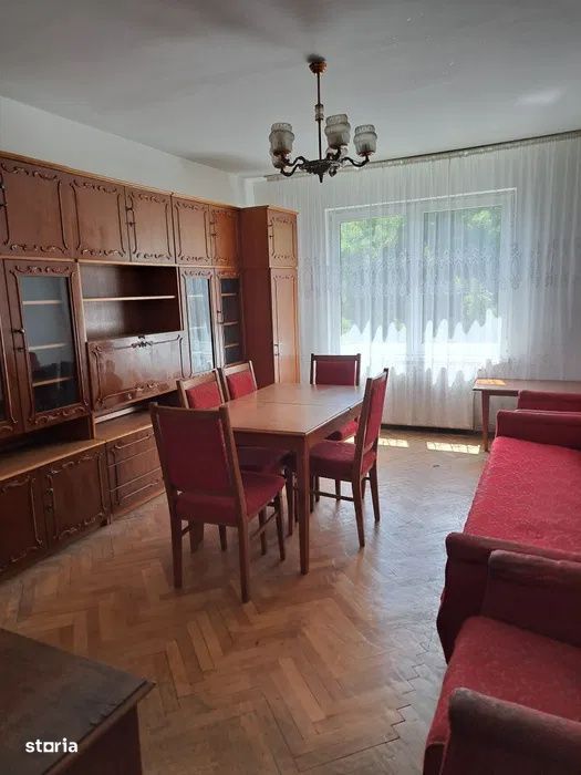 Apartament 3 camere decomandat 70mp, Rovine