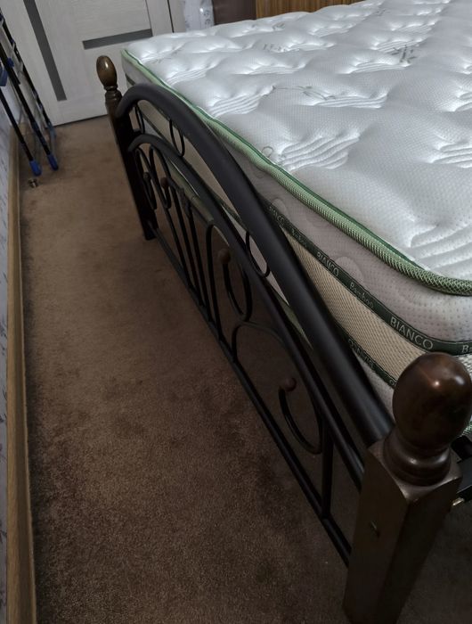 Кровать кованая с матрасом полуторка