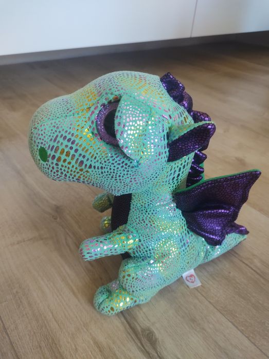 Плюшени играчки различни размери