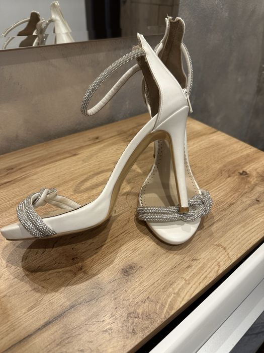 Официална рокля +обувки подорък