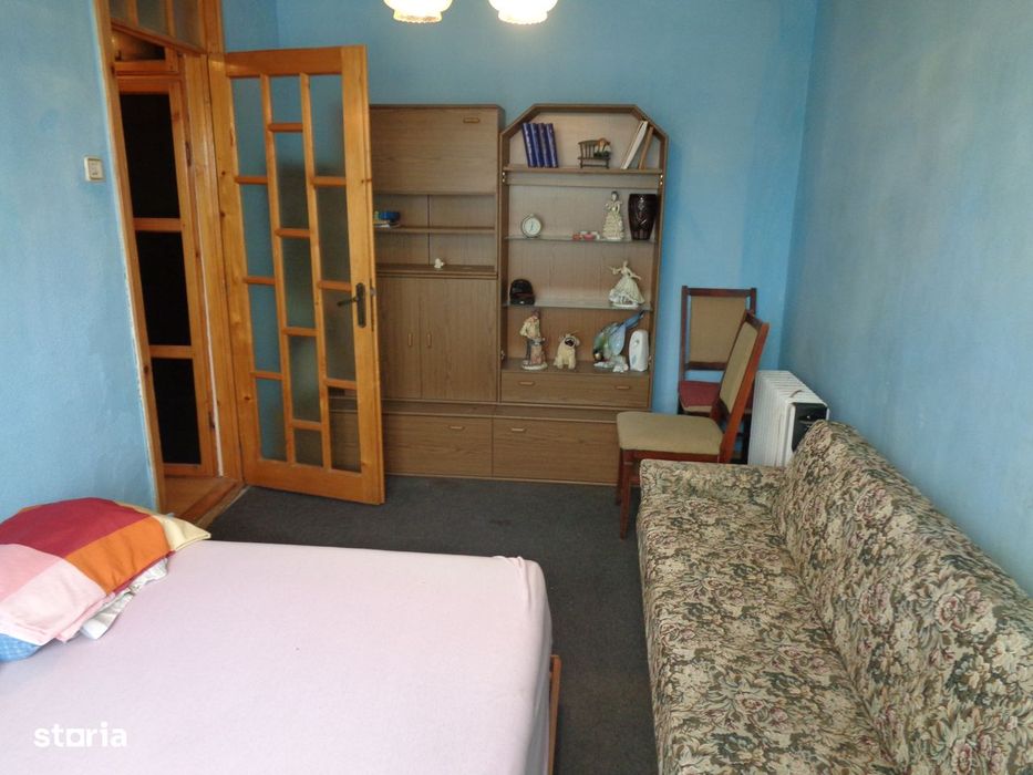 Apartament 3 camere confort 1 MICALACA-ORIZONT, etaj 1 geam la baie