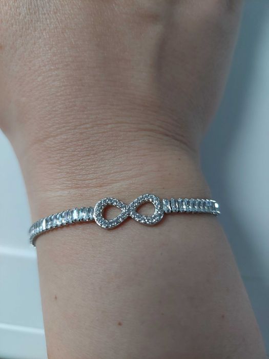 Гривни от медицинска стомана