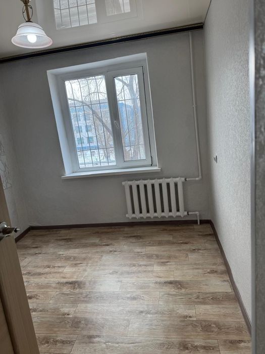 Продам двухкомнатную квартиру 5а микрорайон