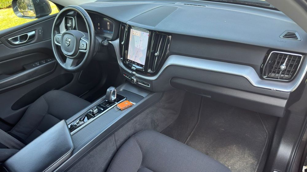 Volvo XC60  2022