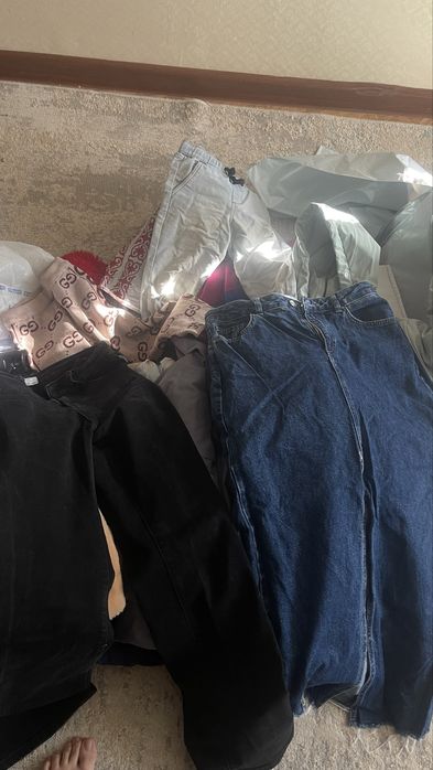 Отдам даром вещи для девочек и девушки