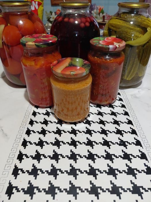 Продам огурцы и помидоры