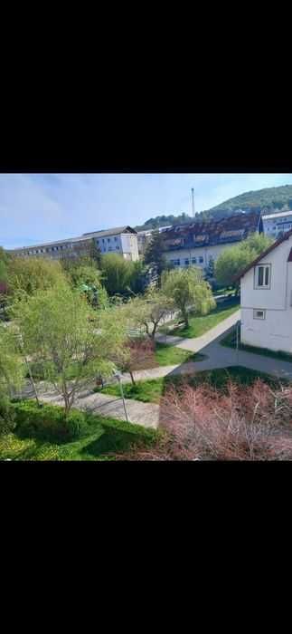 Proprietar vând garsonieră Strada Posada, Etaj 2