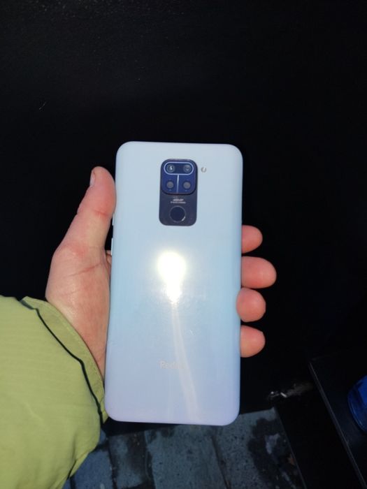 Продаются б/у телефоны цены договорные от400000 до 800000