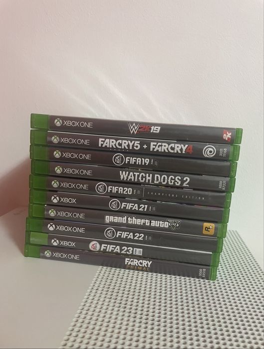 xbox one s + manete si jocuri