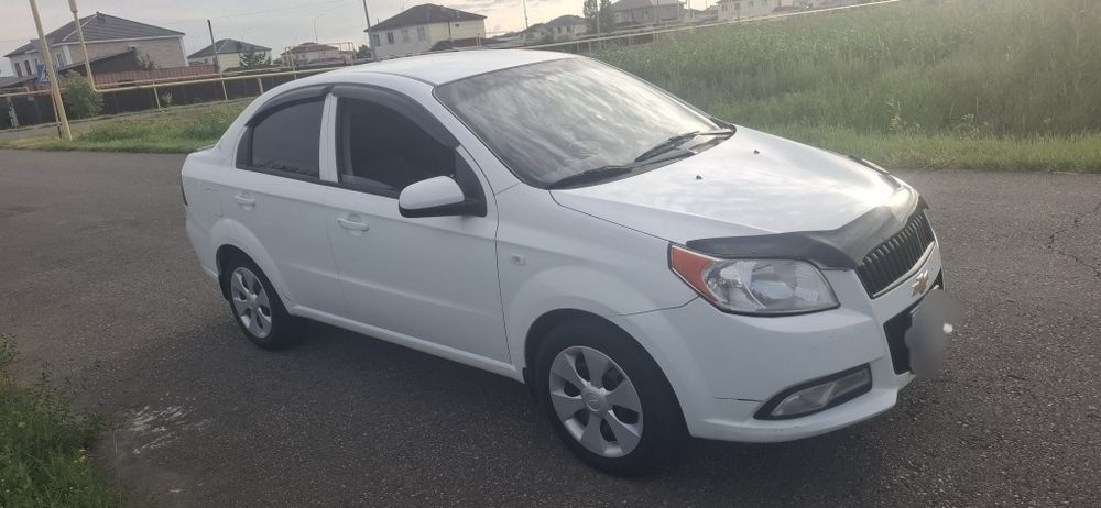 Продам срочна Nexia R3