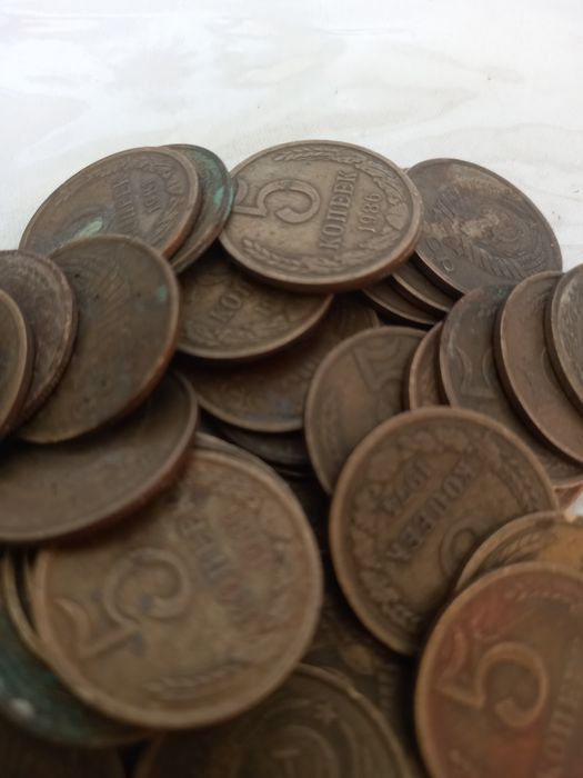 Продаю монеты разные,   5 -ПЯТЬ КОПЕЕК.
