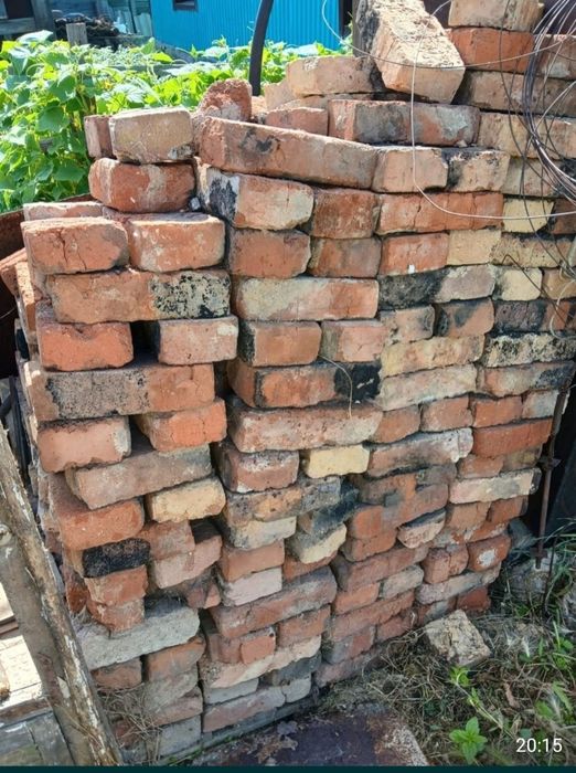 Красный кирпич советский с колодца
