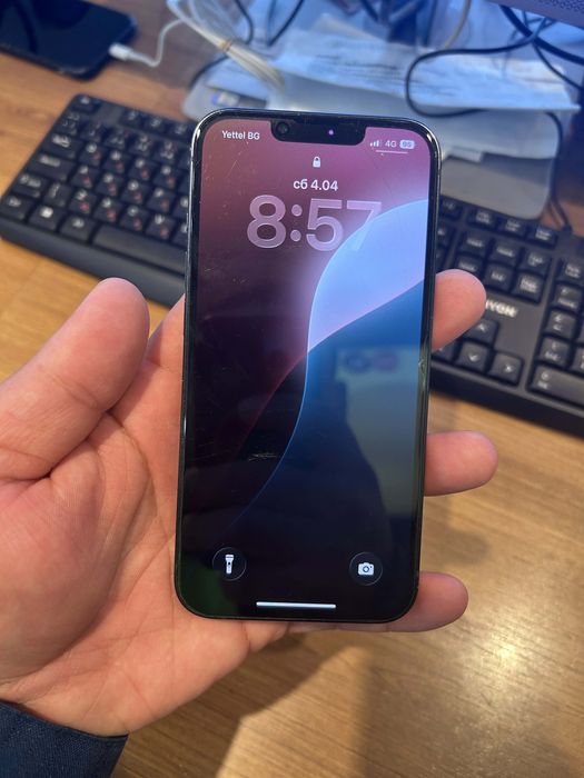 Продава се iphone 13