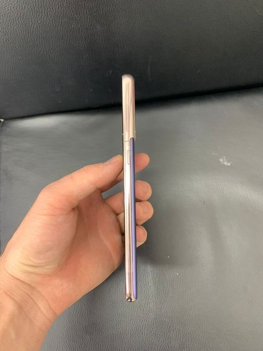 Самсунг с21 плюс в  отличном состоянии