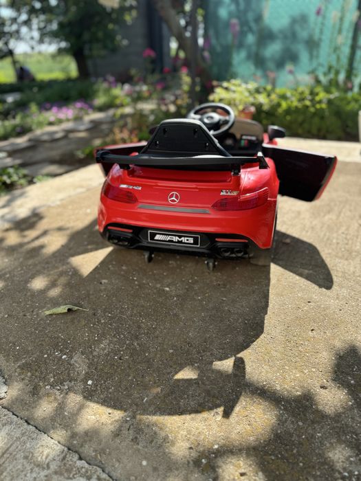Акумулаторна кола Mercedes Benz GTR AMG 12V c меки гуми