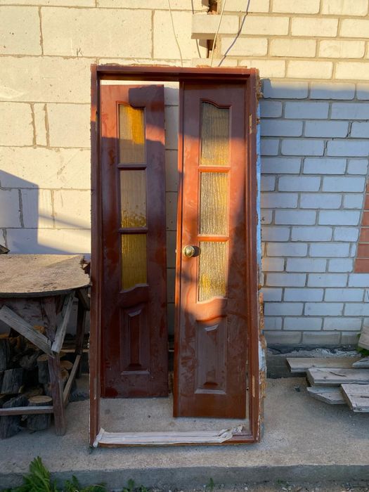 Двери деревянные