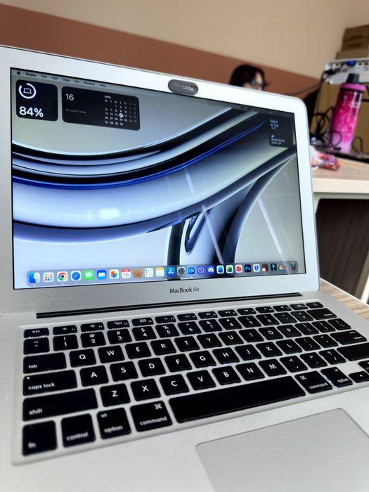 MacBook Air 13 (Early-2014) 8GB / 128GB